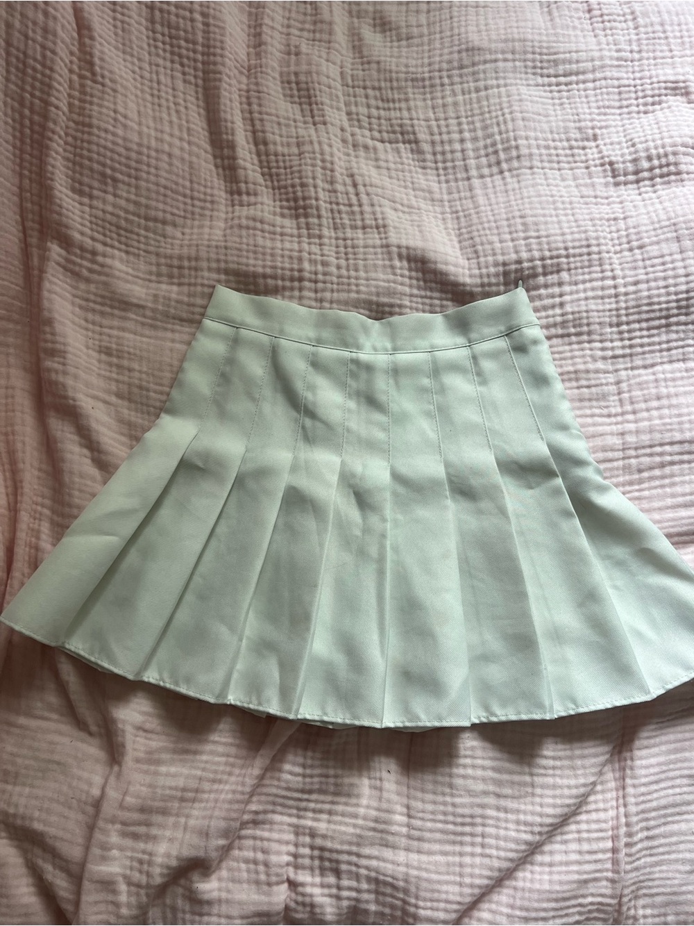 Classic white pleated skirt